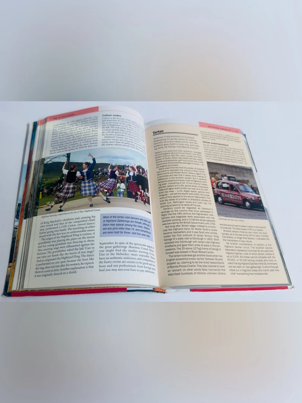 Insight Guides Travel Guide Scotland - Flexibound - VERY GOOD